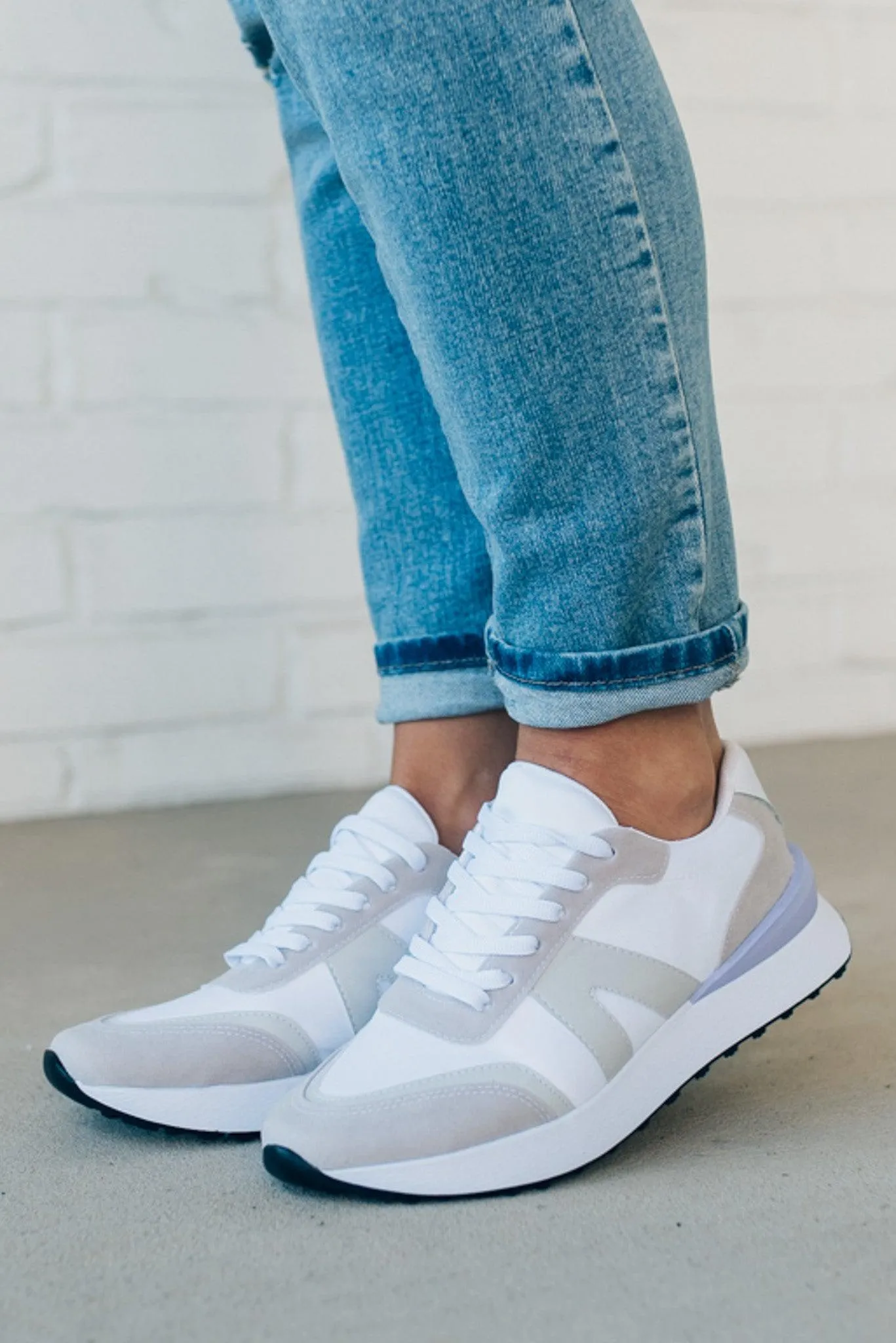 Niko Contrast Athletic Sneakers