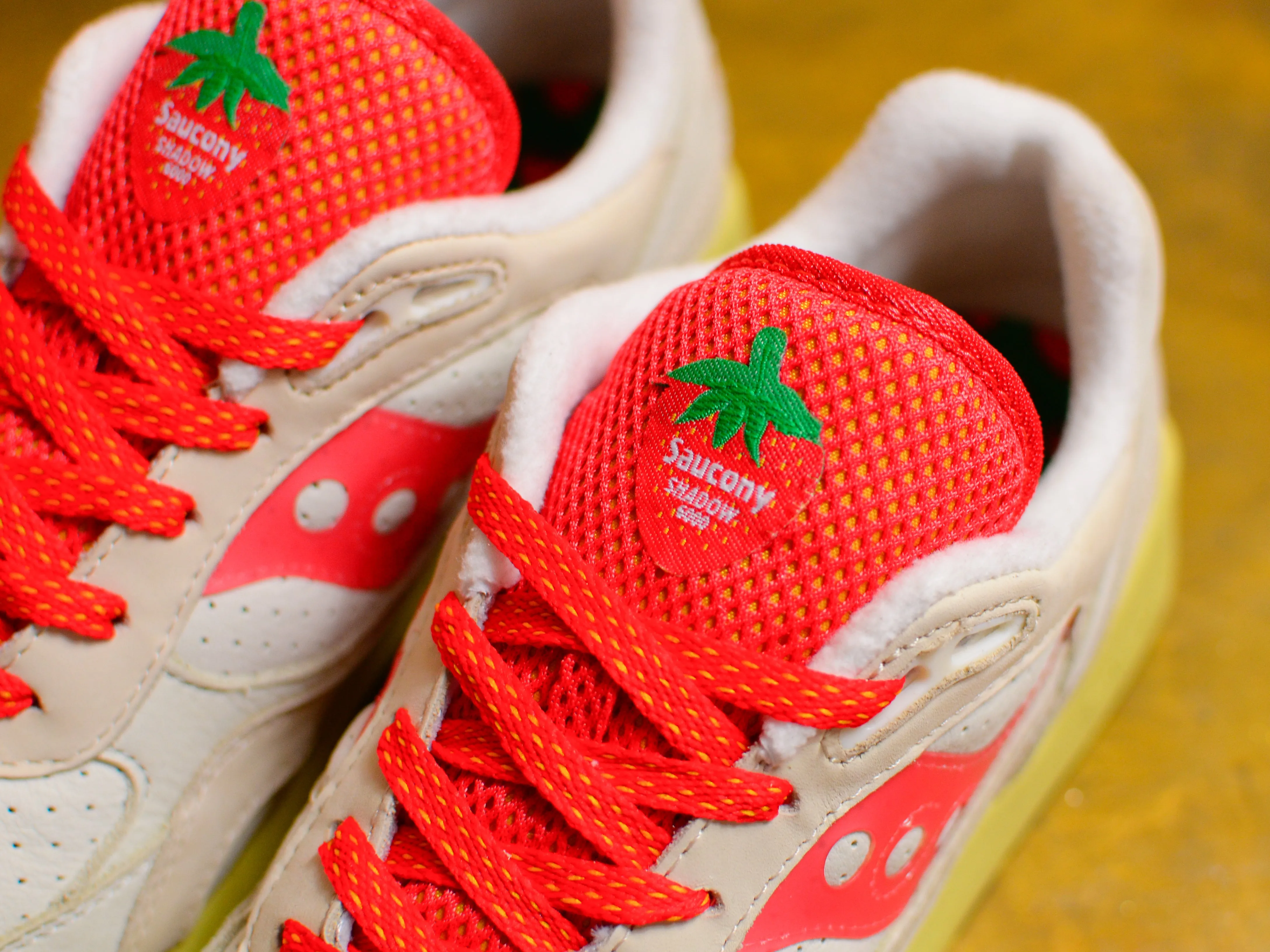 Saucony Shadow 6000 - "New York Cheesecake"