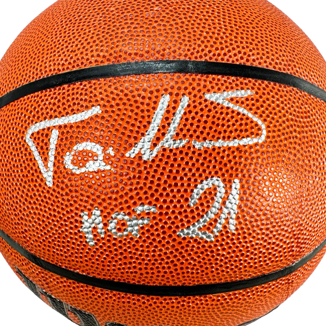 Toni Kukoc Signed HOF 21 Inscription Wilson Authentic Series Basketball (Beckett)